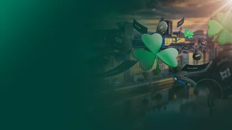 “WTA年终总决赛即将落幕！郑钦文央视新闻客户端直播间展英姿。”